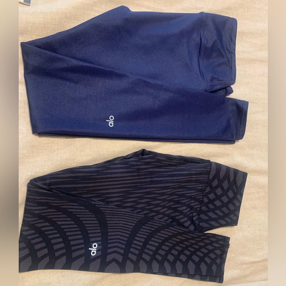 ALO leggings bundle (2 pairs / size XS)